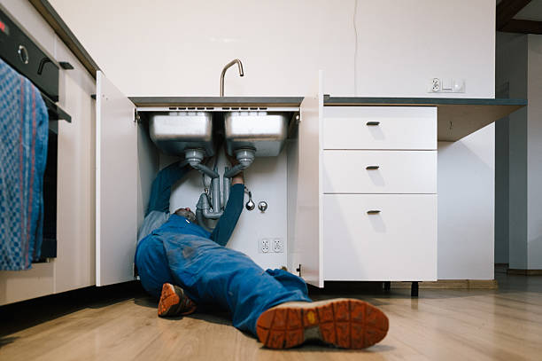 Professional Leak Detection technician working in Arlington, OR